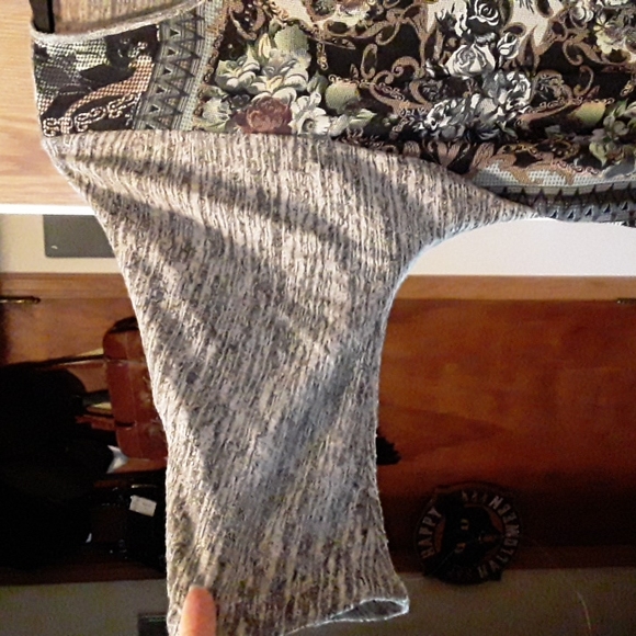 Scarf print hi lo dolman sleeve top S - Picture 3 of 5